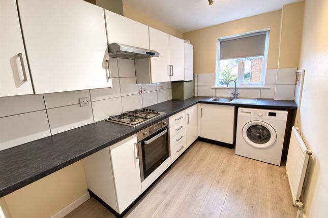 Flat, 10, Cantrell Lodge, Enfield photo 5