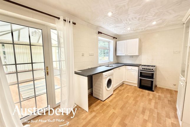 55, Westacre, Stoke-On-Trent photo 3