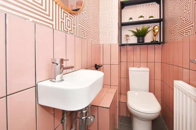 Ground Floor Loo