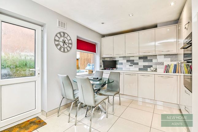 26, Newton Gardens, Birmingham photo 3