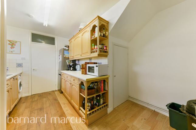 Flat to rent in Clarence Lane, London