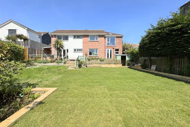 14, Chyverton Close, Newquay photo 4