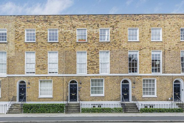 Thumbnail Flat to rent in Queensbridge Road, London