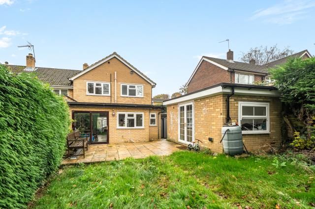 48, Greenway, Chesham photo 2