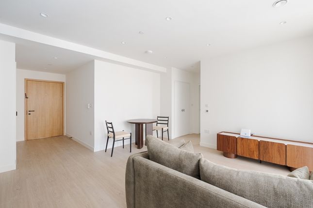 19, Ferry Island, 1 Heart Of Hale, London photo 5