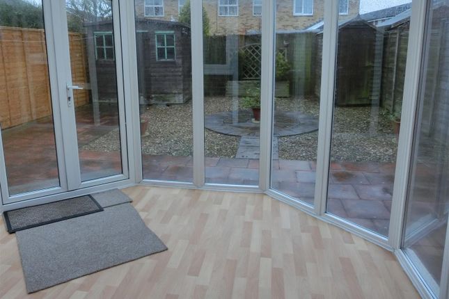 10, Marchant Close, Beverley photo 5