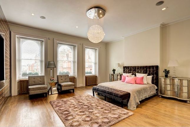 Property to rent in Princes Gate, London