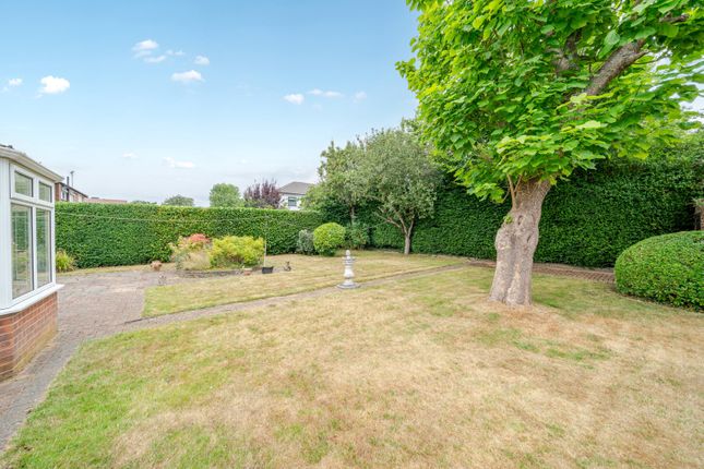 8, Chesham Lane, Gerrards Cross photo 4