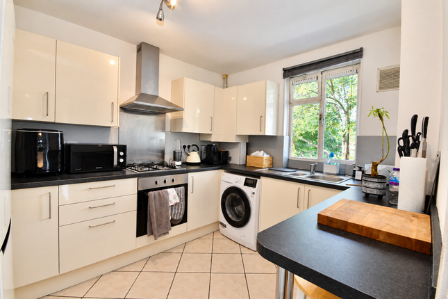 226, Rodenhurst Road, London photo 4