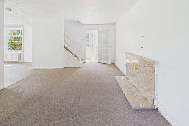 4, Leyfield, Bishop's Stortford photo 2