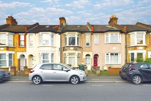 Thumbnail Flat to rent in Fulbourne Road, Walthamstow, London