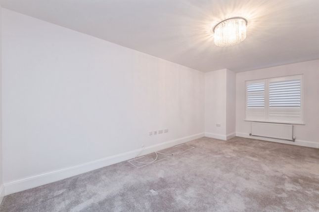 102, Tithebarn Way, Exeter photo 3