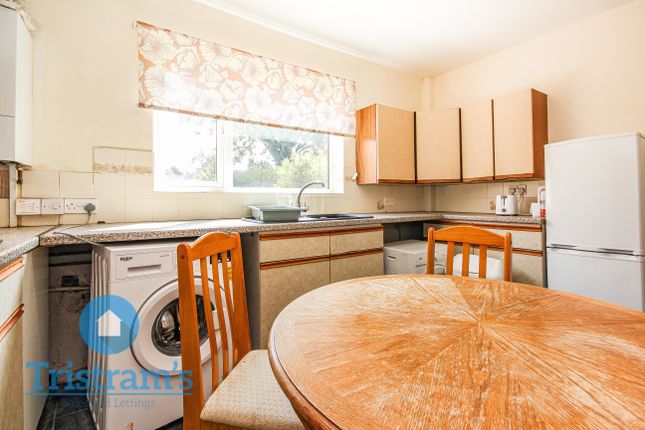 22, Burrows Avenue, Nottingham photo 5