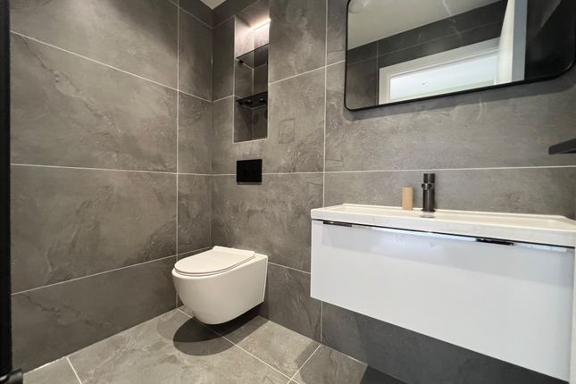 303, Shenley Road, Borehamwood photo 5