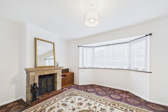 44 Hawthorne Drive, Matlock photo 2