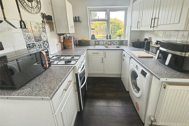 62, Mercia Drive, Wolverhampton photo 4