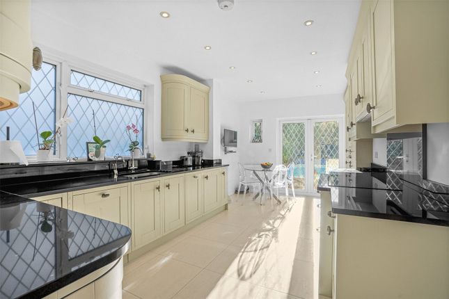 46, Oxhey Road, Hertfordshire photo 4