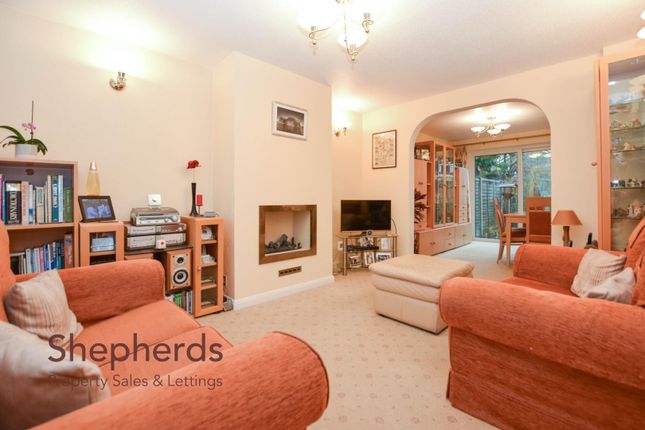 19, Perrysfield Road, Cheshunt photo 2