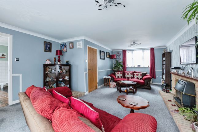 3a, Headswell Avenue, Bournemouth photo 2