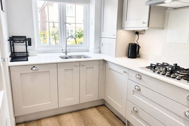 4 Lance Way, Arborfield Green, Reading photo 4