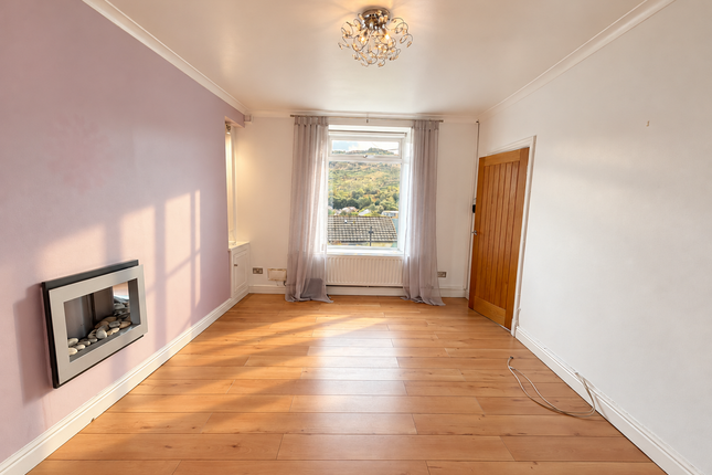 14, Bryn Terrace, Pentre photo 4