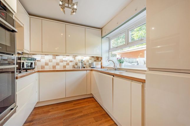 5, Leicester Place, Andover photo 4