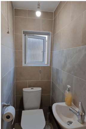54 Eastleigh Avenue, Harrow photo 4