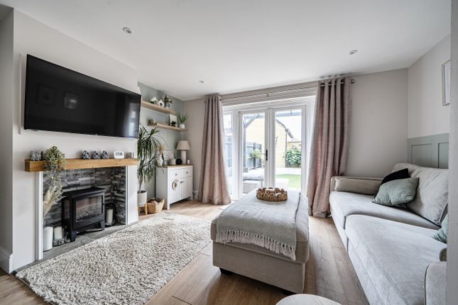 15, Flax Crescent, Oxfordshire photo 2