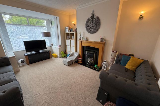 161, Moore Avenue, Bradford photo 2