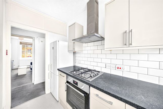 103 Cressy Houses, Hannibal Road, London photo 4