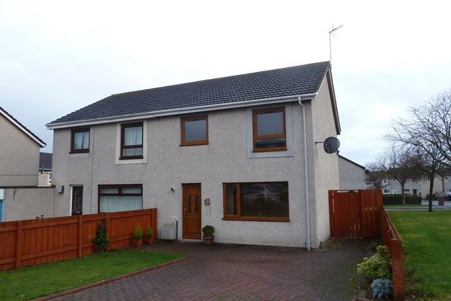 11 Greenbrae Avenue − Exterior