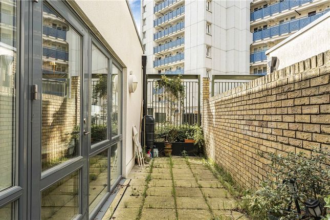 Bungalow for sale in Tompion Street, London