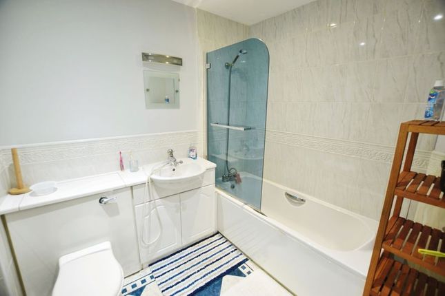 Flat for sale in Hawthorn Court, Hawthorn Road, Newcastle Upon Tyne