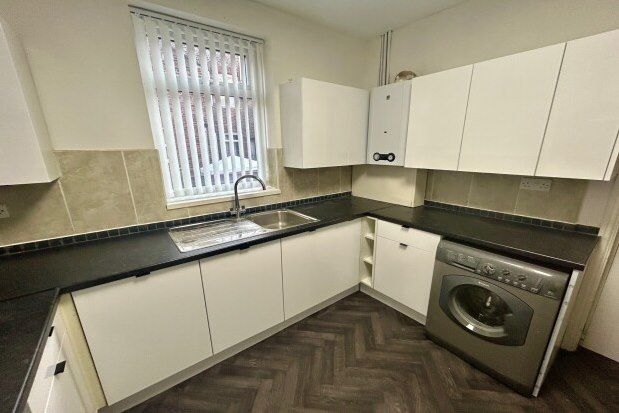 Thumbnail Room to rent in Worsley Grove, Manchester