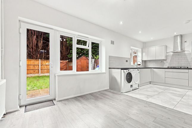 274, Prince Avenue, Westcliff-on-sea photo 2