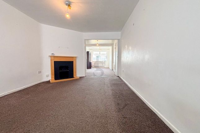 19 Birsmore Avenue, Leicester photo 5