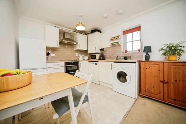 71, Quarry Avenue, IPSWICH photo 3