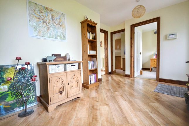 2, Yew Tree Cottage, Earls Croome photo 4