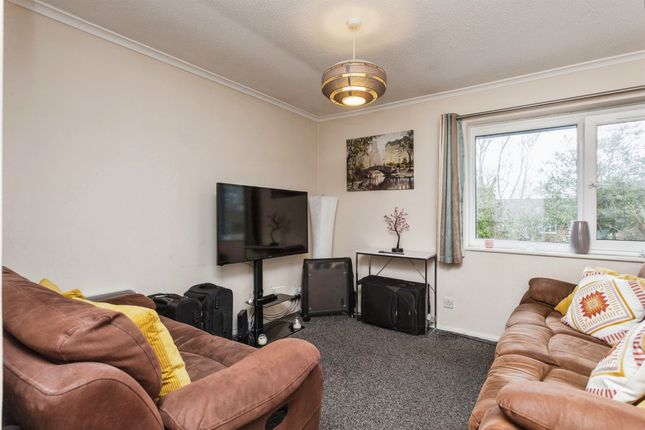 Studio for sale in Camelot Court, Ifield, Crawley