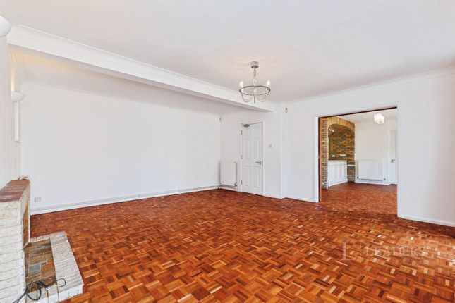 10, Avenue Road, Epsom photo 4