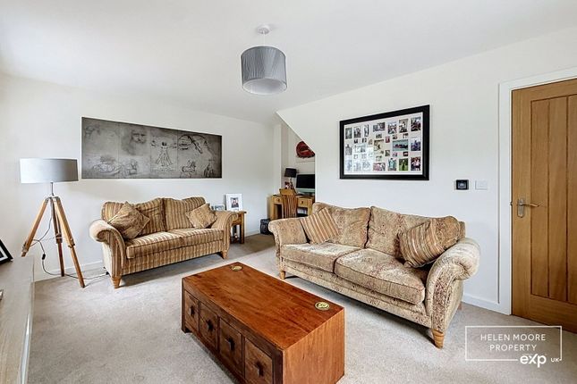 48, Maple Grove, Ivybridge photo 3