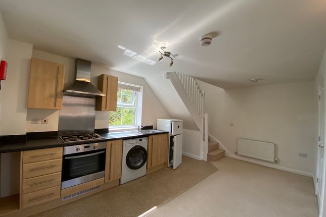 30, MARKET HARBOROUGH photo 3