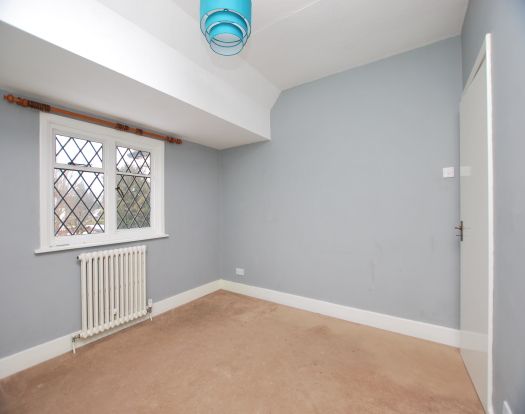 Detached house to rent in Friars Walk, Dunstable