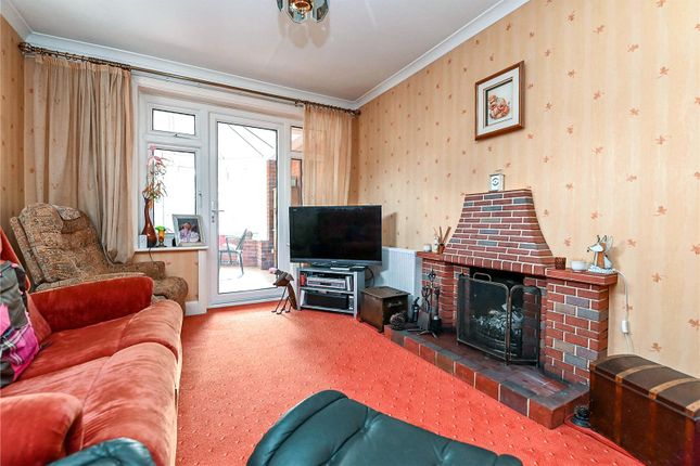 39, Kennard Road, Hampshire photo 3