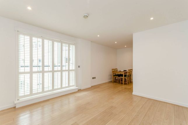 Flat to rent in Point Pleasant, Wandsworth, London