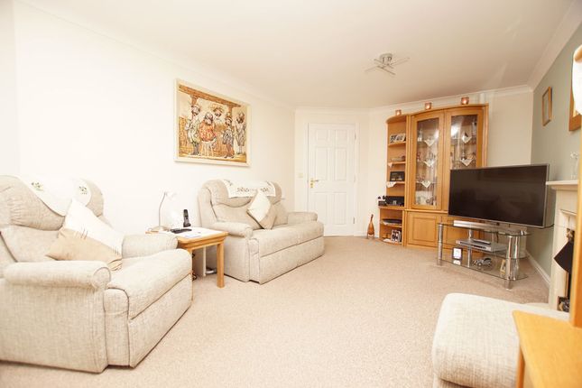 23, Anchorage Court, Lee-On-The-Solent photo 3