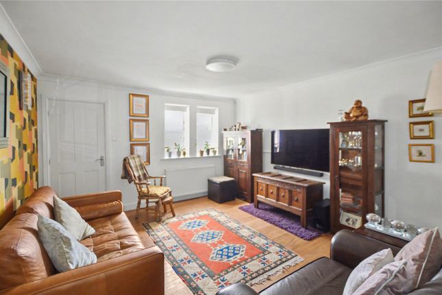7, Bradford Close, Wetherby photo 2