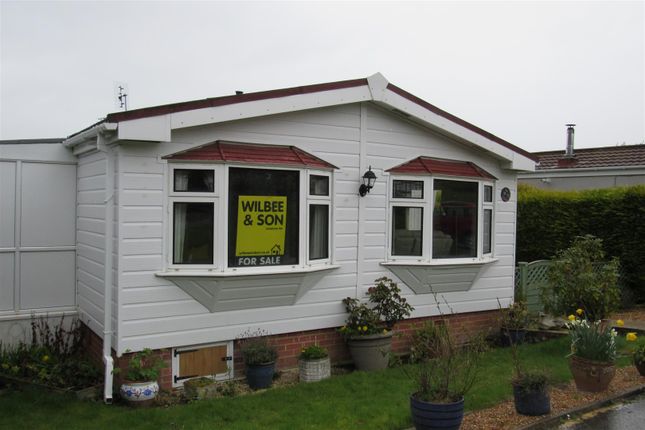 Mobile/park home for sale in Woodlands Park, Blean, Canterbury