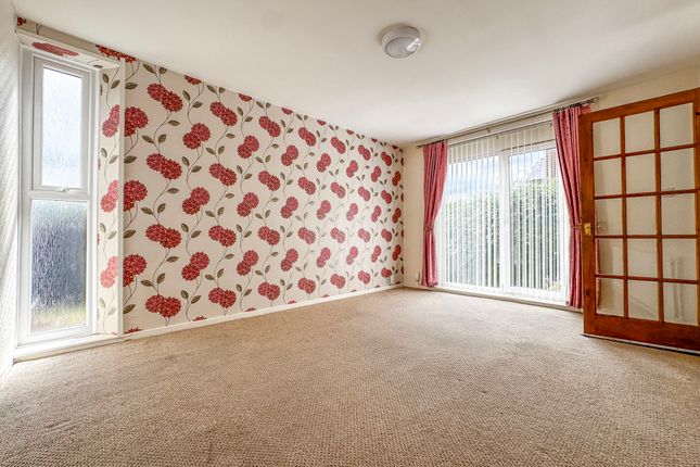 39, Darlington Lane, Stockton-on-Tees photo 3