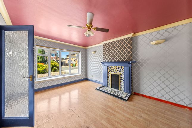 3 Winchester Avenue, Warrington photo 2